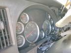 2015 Kenworth T680 Semi Truck