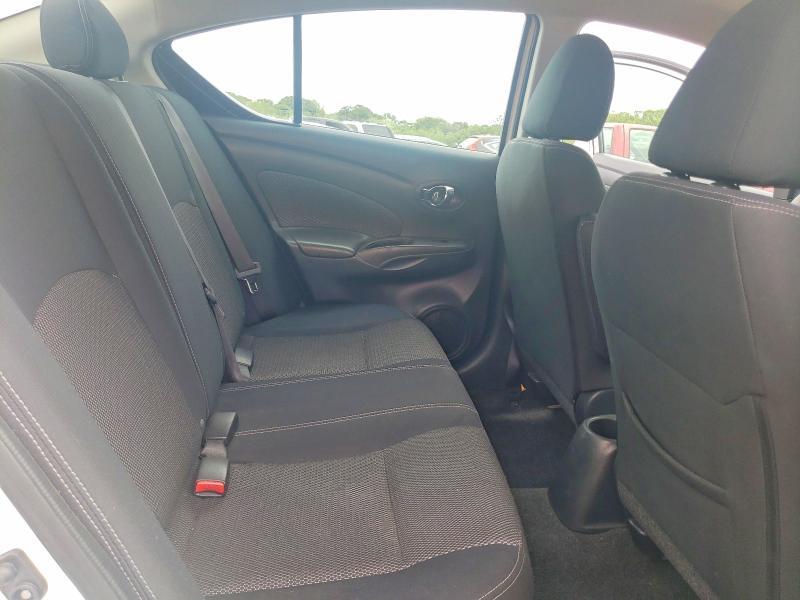 2017 Nissan Versa 1.6 sv
