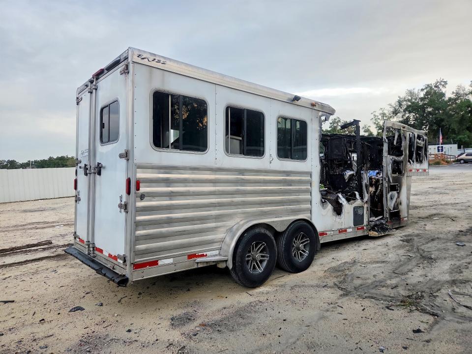 2017 Exiss Horse Trailer