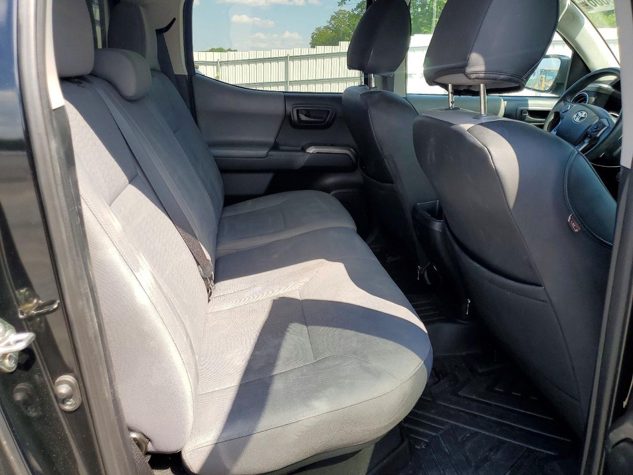 2019 Toyota Tacoma SR5 V6
