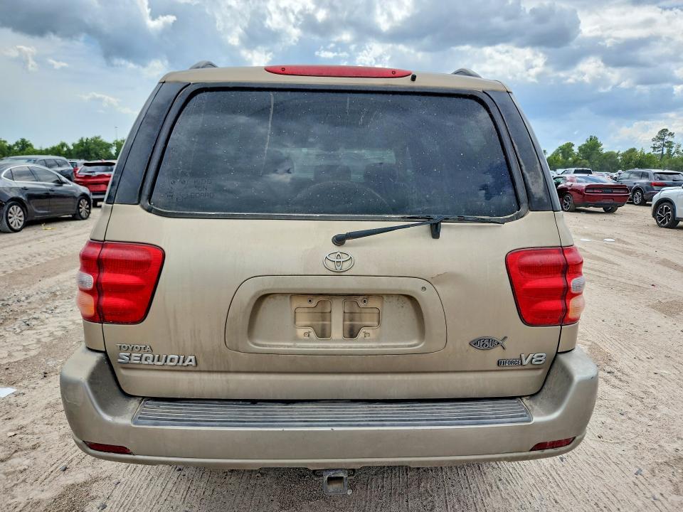 2004 Toyota Sequoia SR5