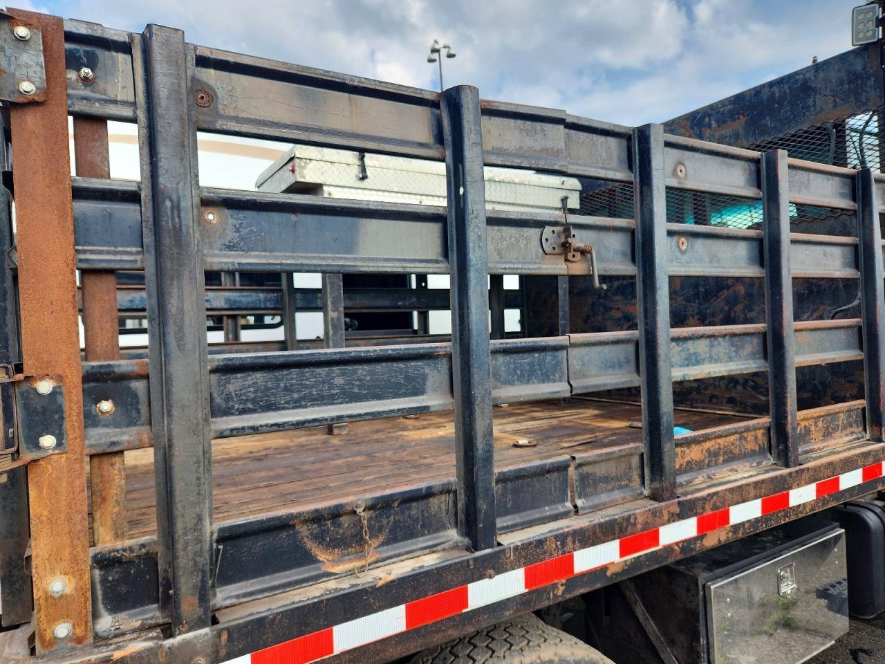 2000 Sterling L7500 Flatbed Truck
