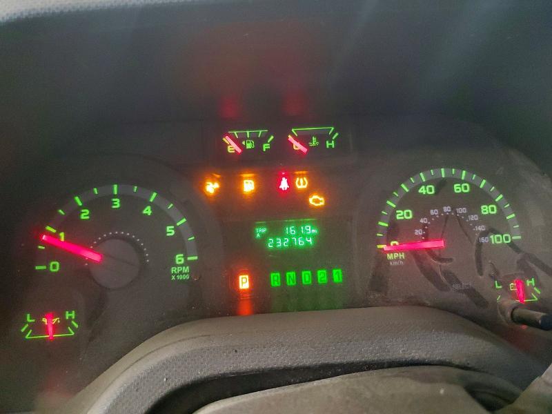 2010 Ford Econoline E350 Super Duty van