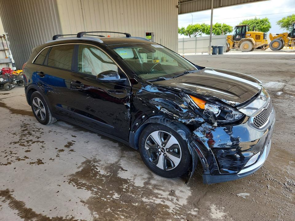 2017 KIA Niro lx