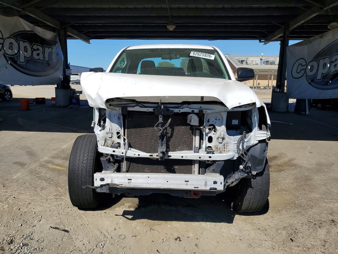 2016 Toyota Tacoma SR