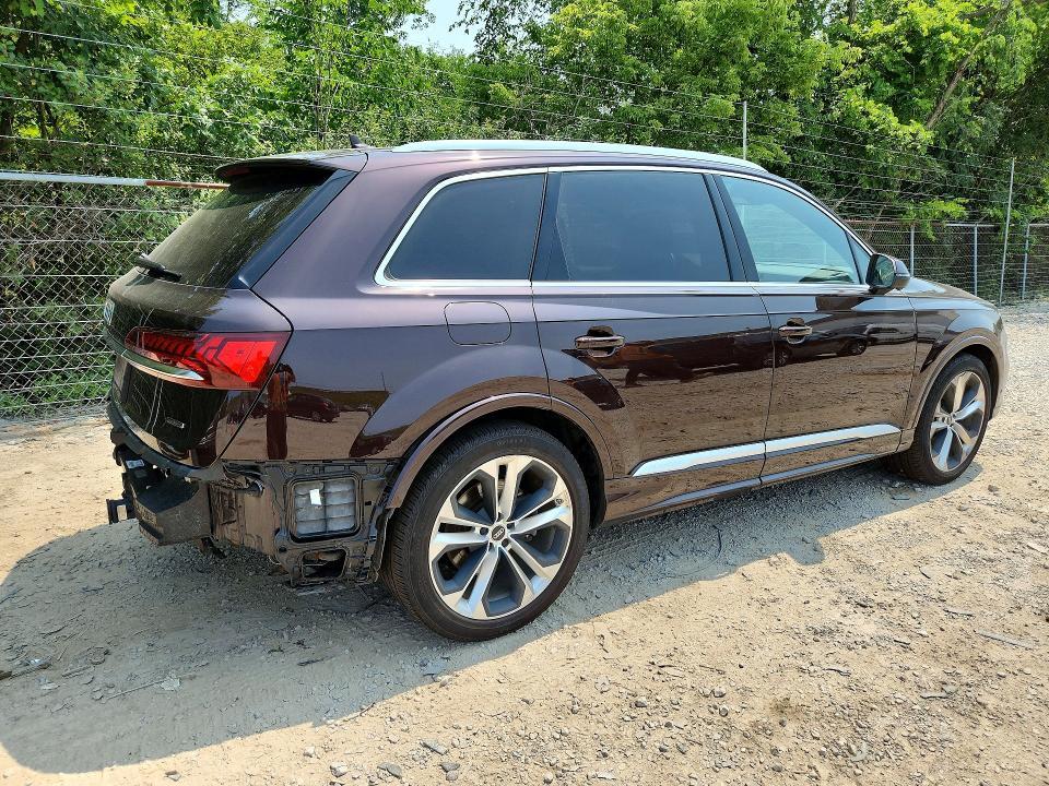 2022 Audi Q7 Prestige