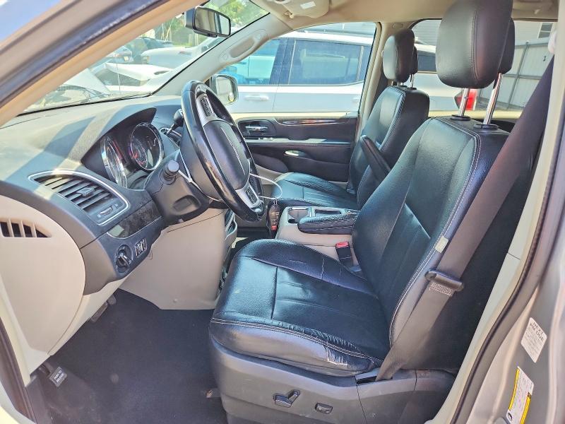 2014 Chrysler Town & Country Touring