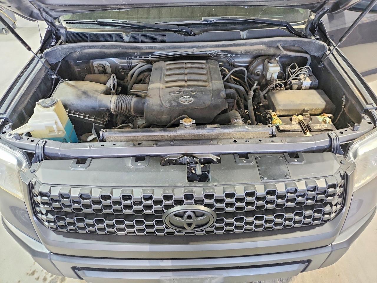 2016 Toyota Tundra SR5