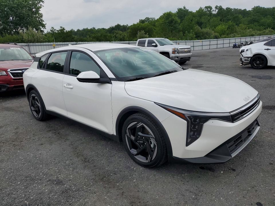 2026 KIA K4 ex
