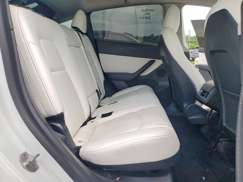 2016 Tesla Model y