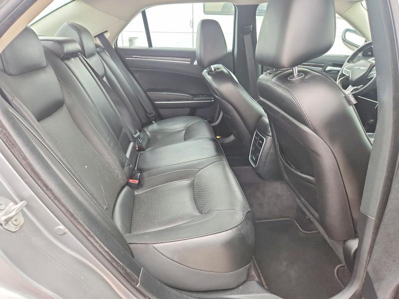 2018 Chrysler 300 Limited