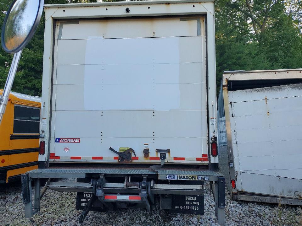 2020 Isuzu NQR-BOX Truck