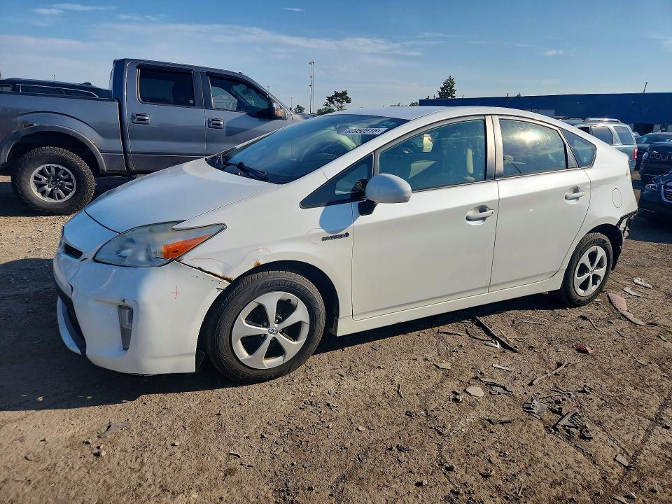 2013 Toyota Prius Three