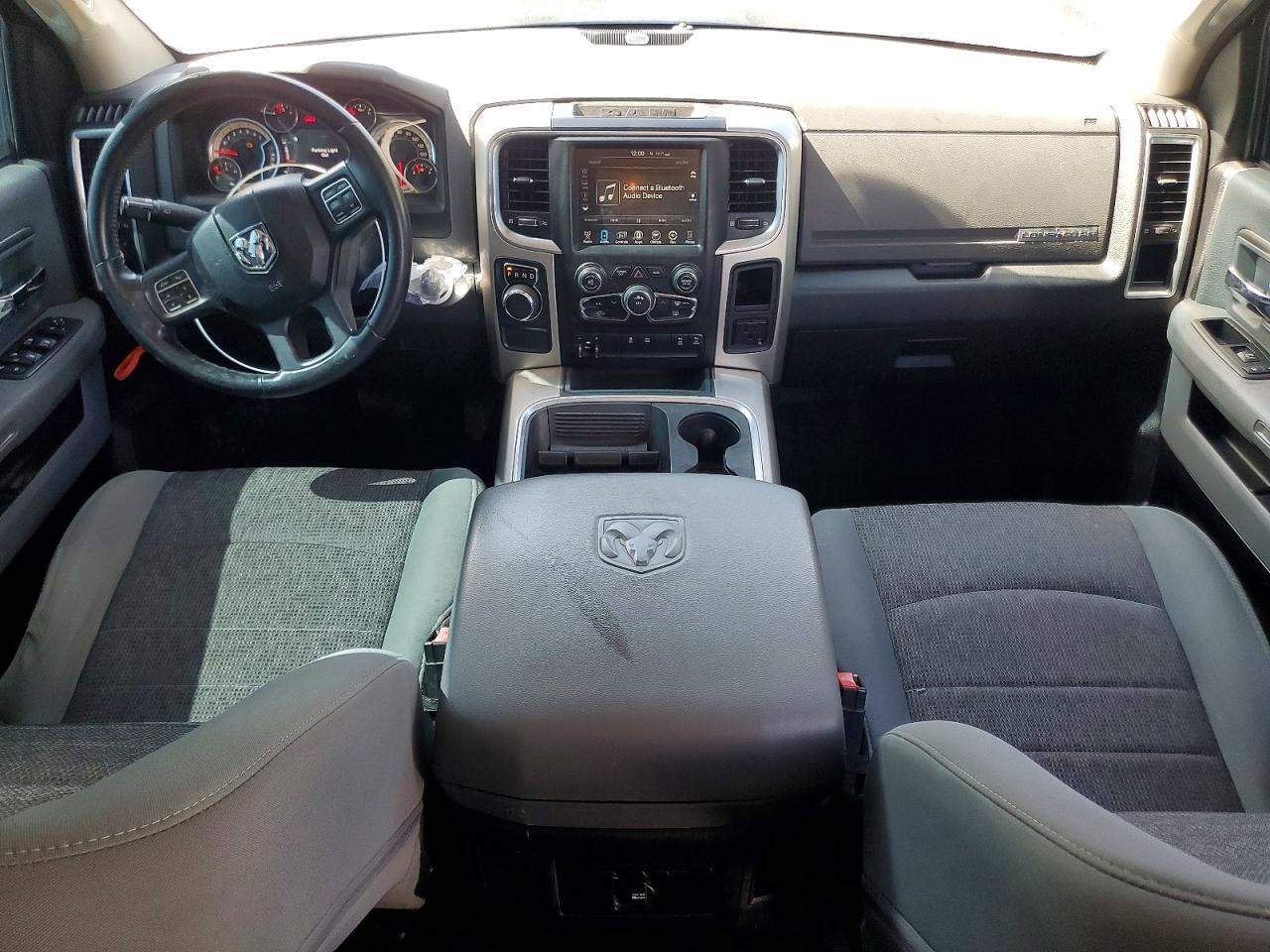 2016 Dodge RAM 1500 SLT