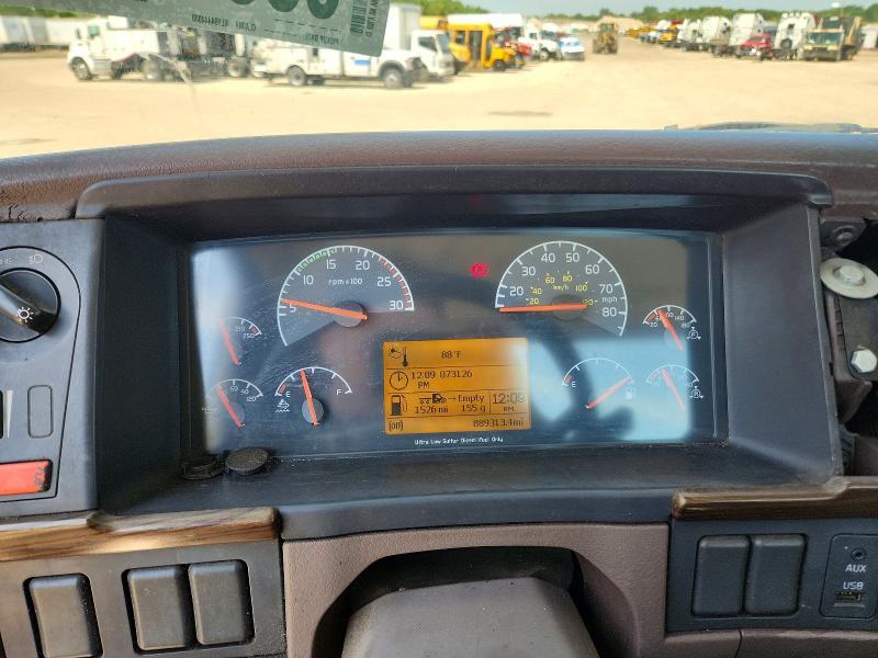 2013 Volvo VN VNL