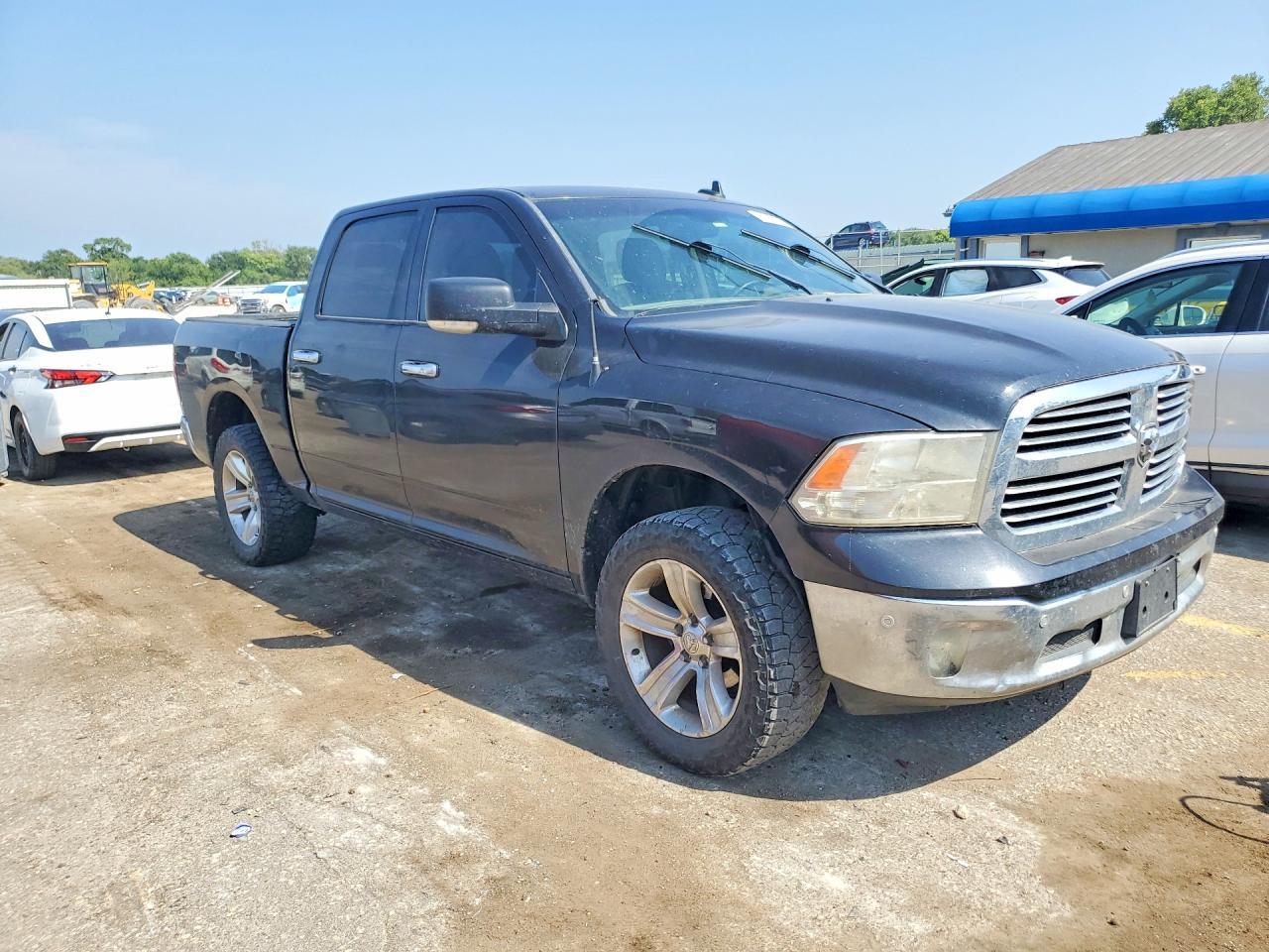 2016 Dodge RAM 1500 SLT