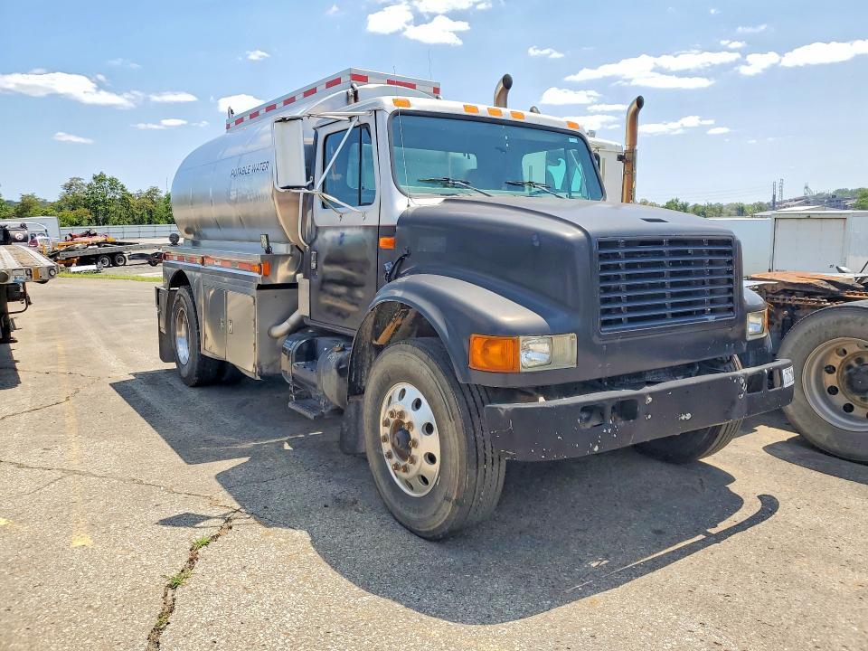 1999 International 4900 Water Truck