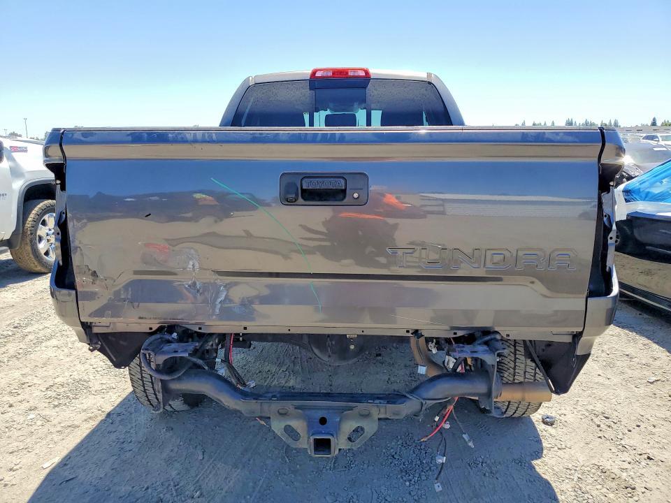 2016 Toyota Tundra SR5