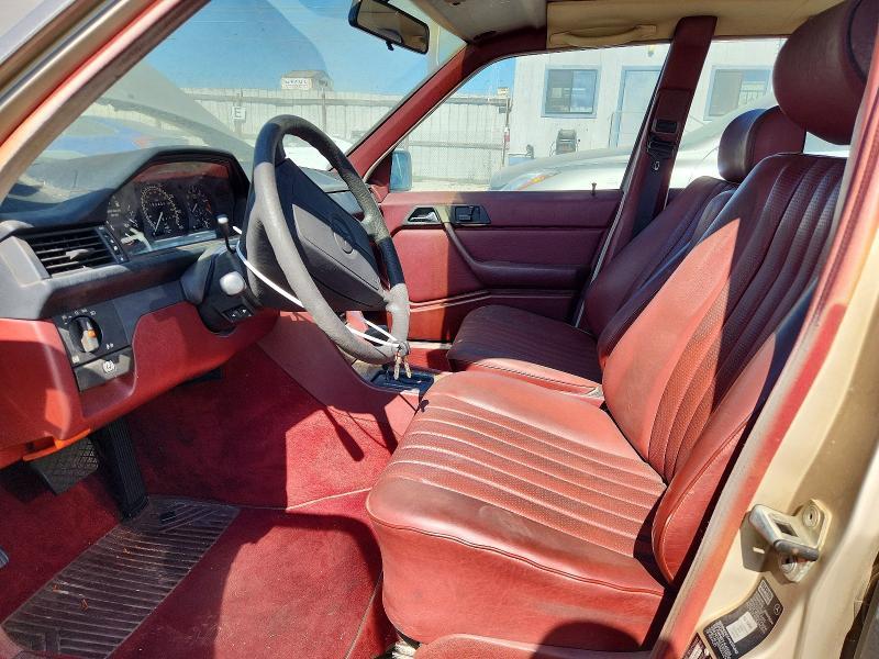 1989 Mercedes-Benz 300 e