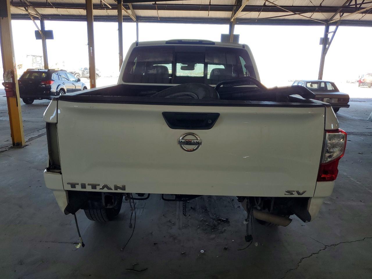 2018 Nissan Titan SV