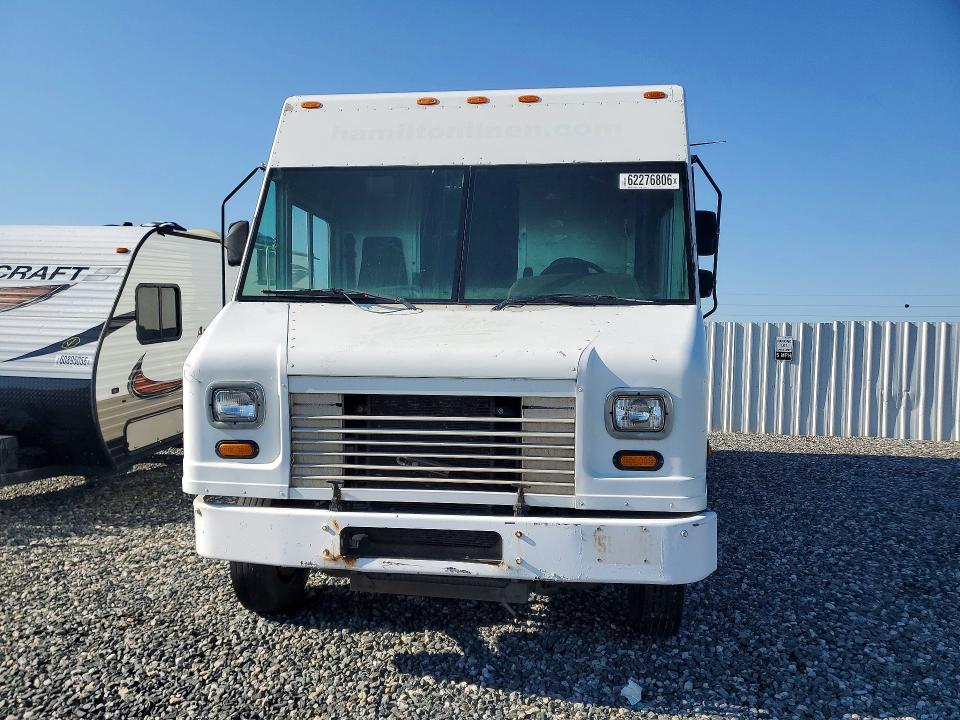 2011 Ford F59 Delivery Truck