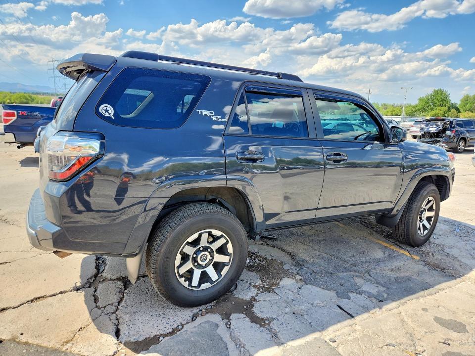 2024 Toyota 4runner trd Off-road