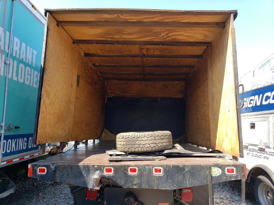2024 GM GM515 Chipper Truck