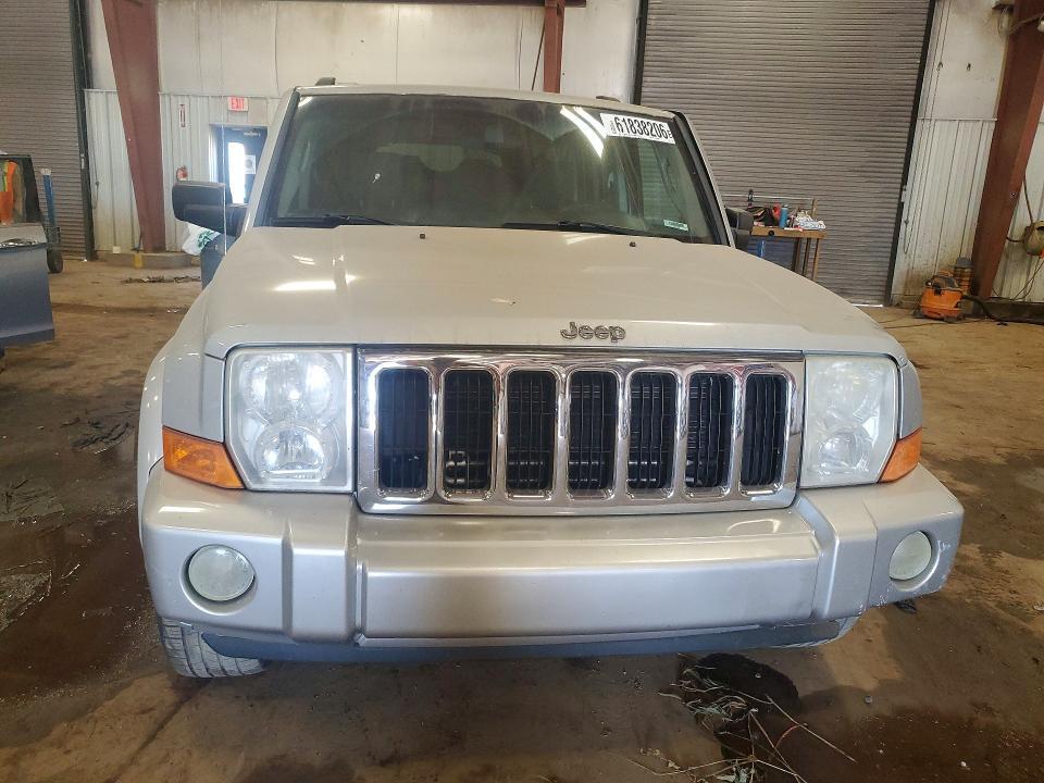 2008 Jeep Commander Sport