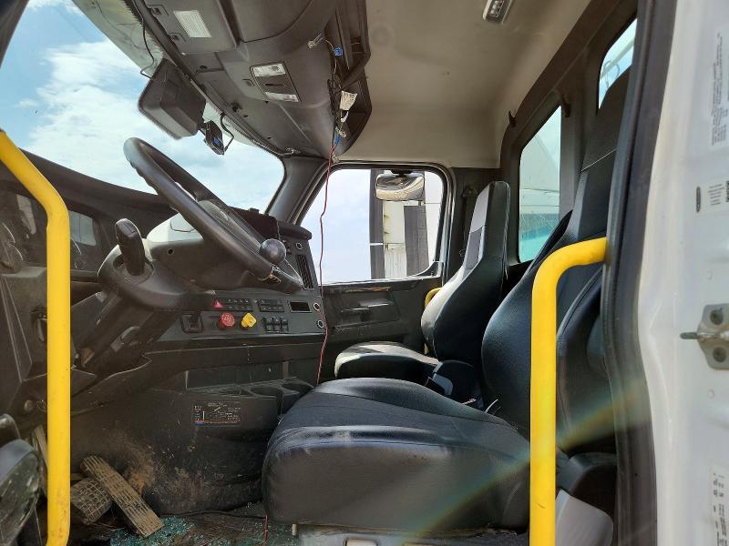 2024 Freightliner Cascadia 126 Semi Truck