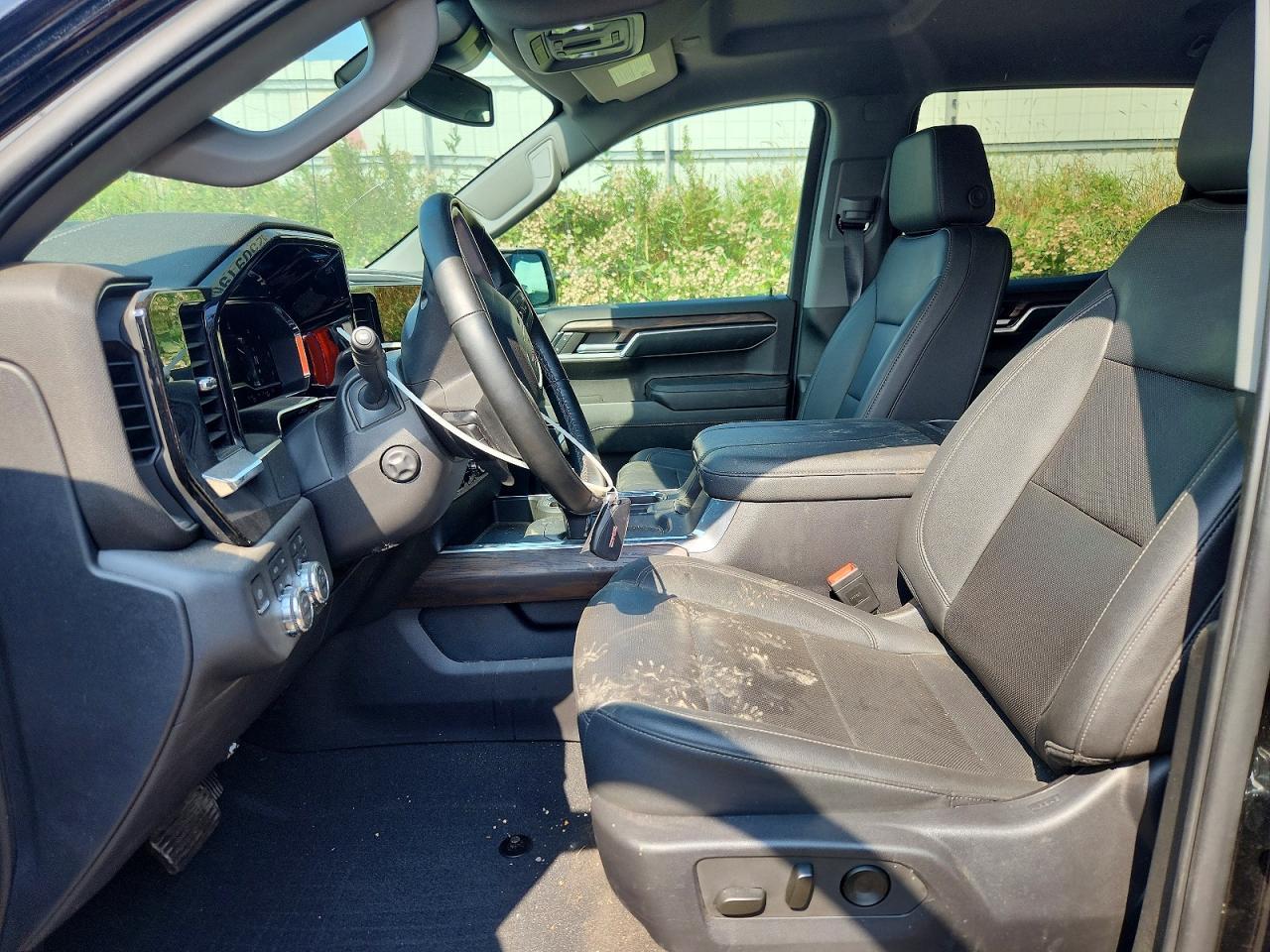 2023 GMC Sierra K1500 SLT