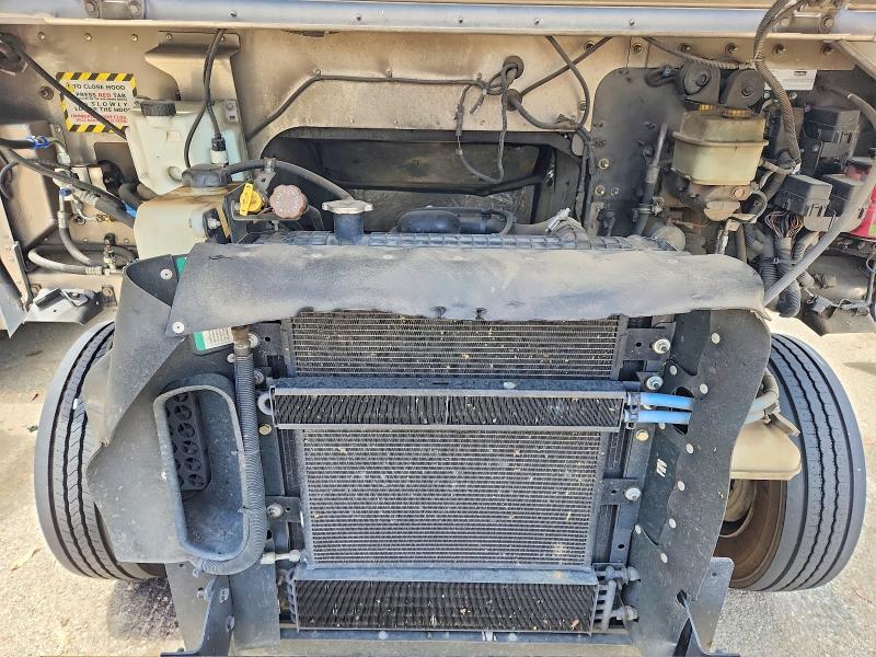 2020 Freightliner MT45G Chassis Delivery Truck