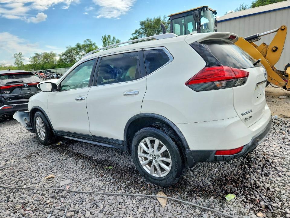 2017 Nissan Rogue sv
