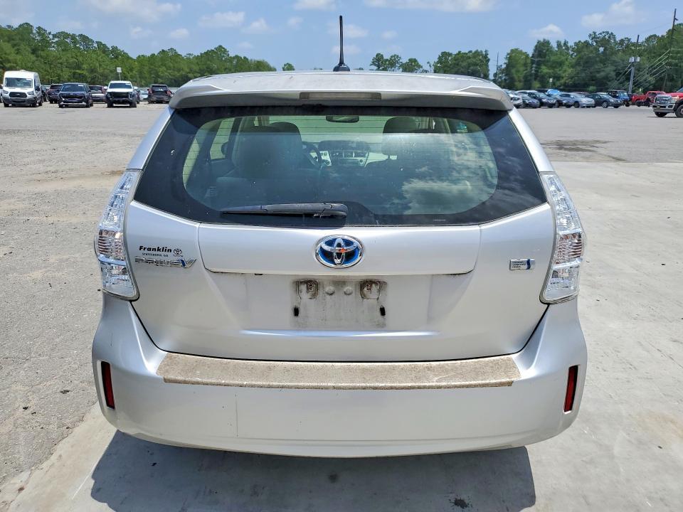 2013 Toyota Prius v Five