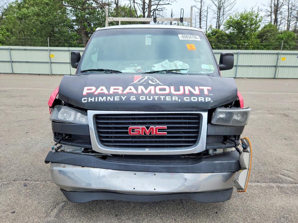 2018 GMC Savana 2500 Delivery Van