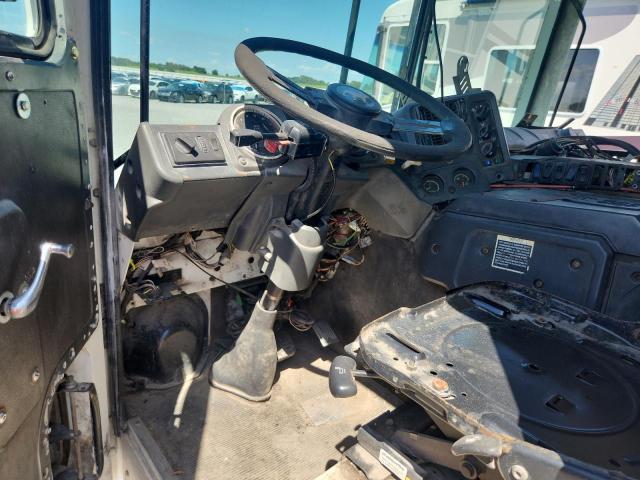 2010 Mack 600 MRU600