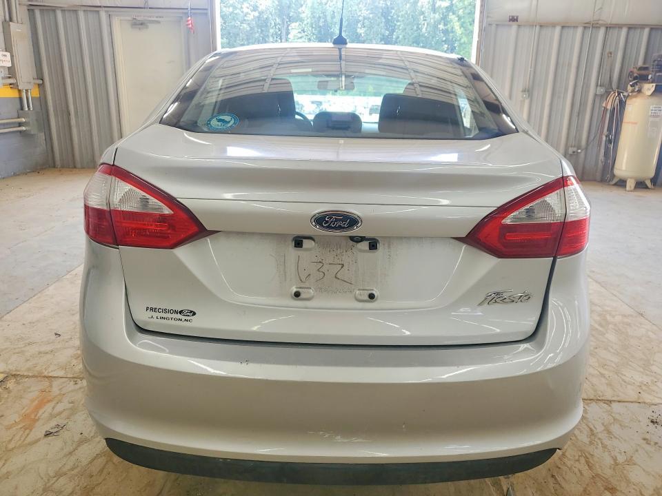 2015 Ford Fiesta s
