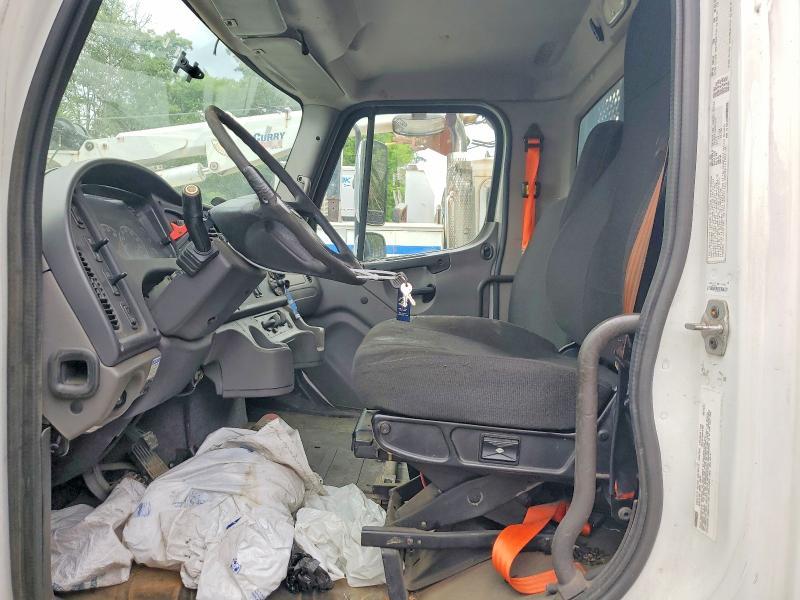 2016 Freightliner M2 106 Medium Duty