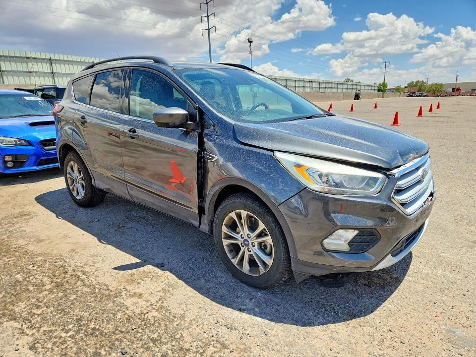 2019 Ford Escape sel