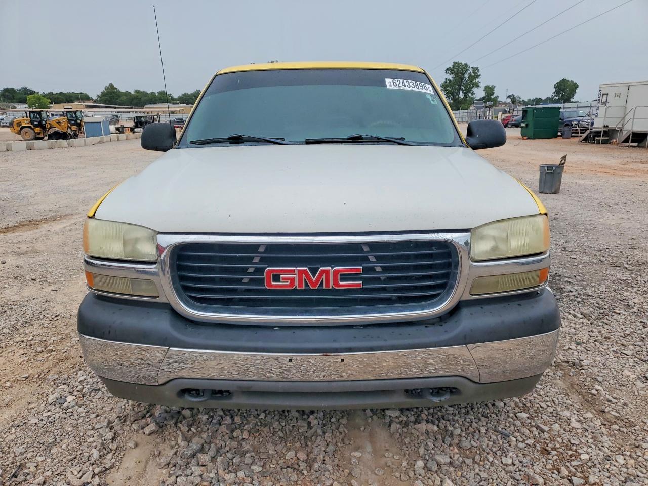 2002 GMC New Sierra C1500