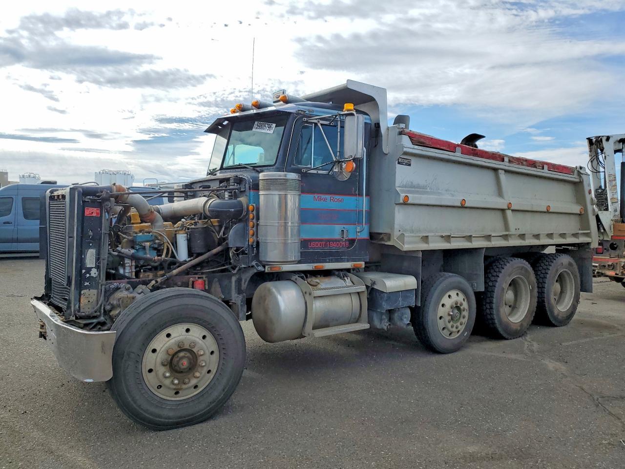 1989 Peterbilt 377