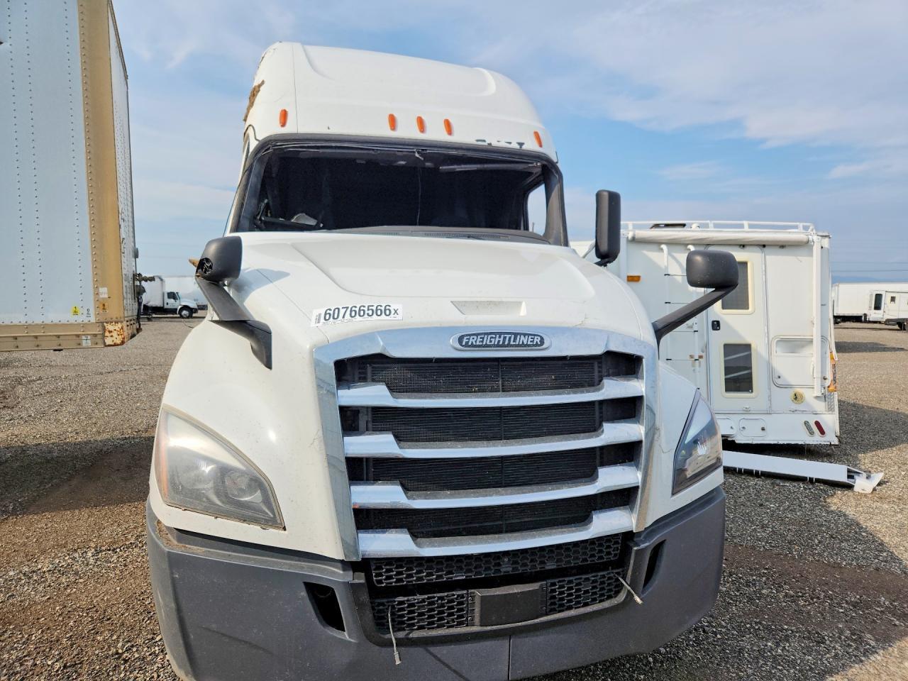 2020 Freightliner Cascadia 126 Semi Truck