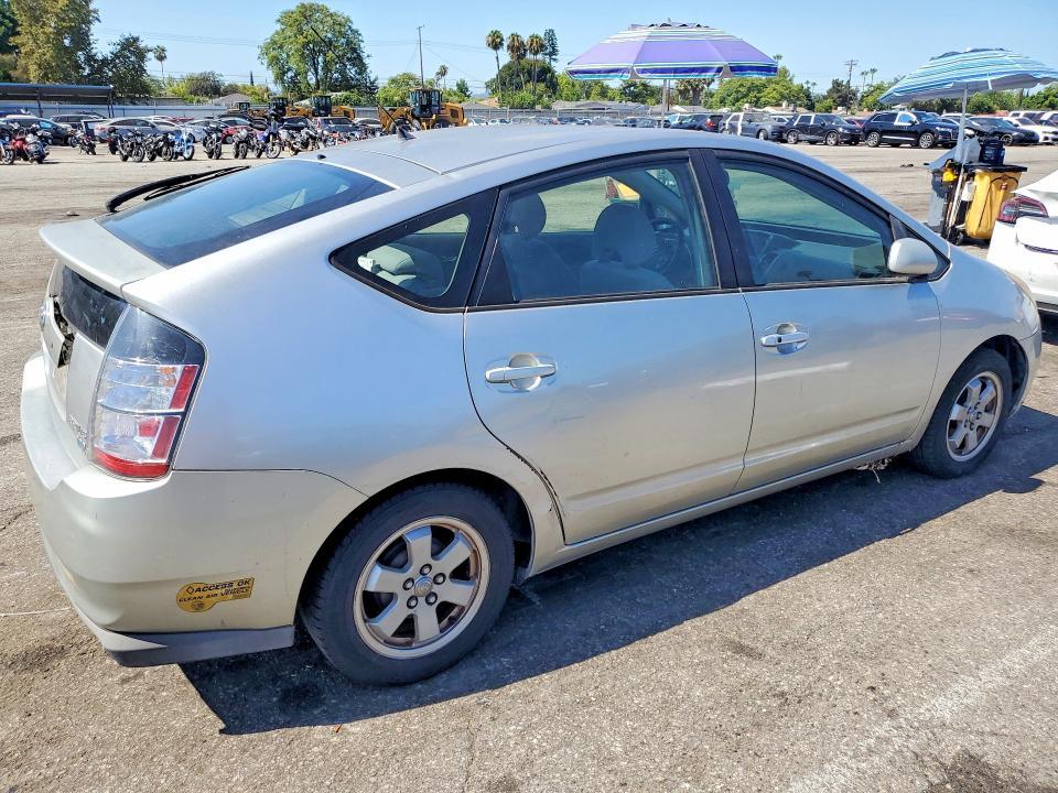 2004 Toyota Prius Base