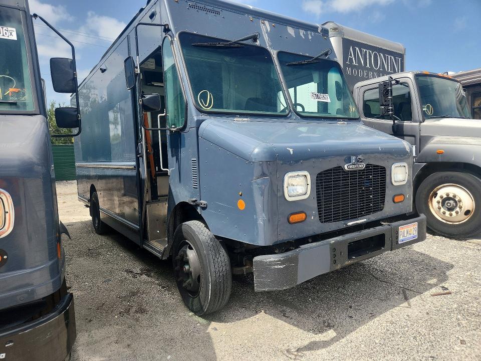 2020 Freightliner Chassis M Line WALK-IN Van