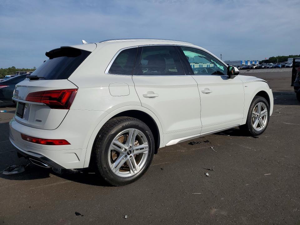 2023 Audi Q5 e Premium Plus 55