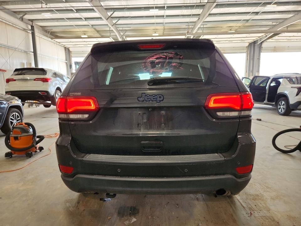 2020 Jeep Grand Cherokee Laredo