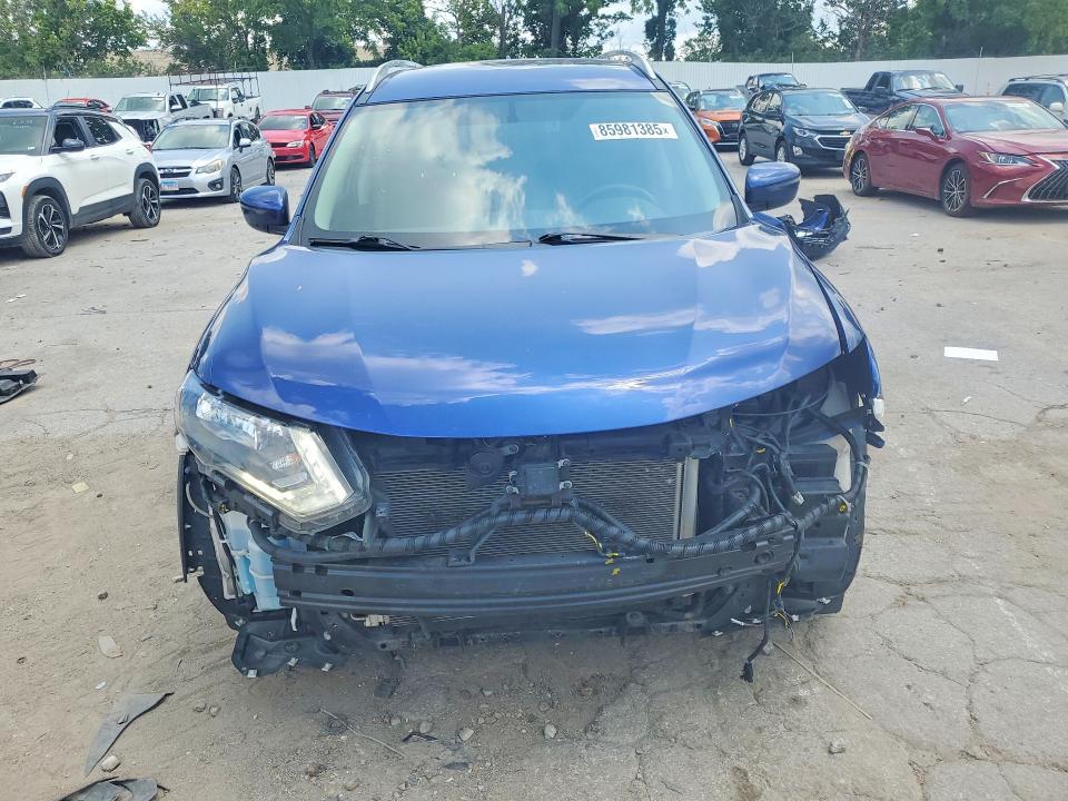 2018 Nissan Rogue sv