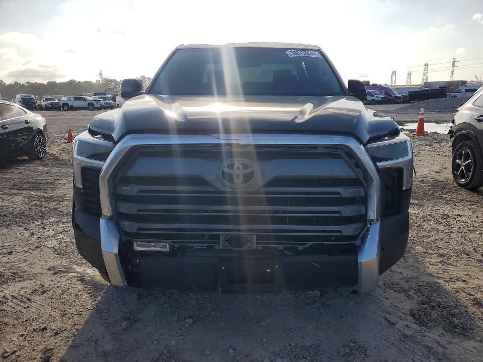 2024 Toyota Tundra Crewmax Limited