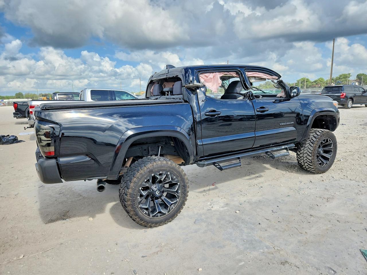 2021 Toyota Tacoma SR5 V6