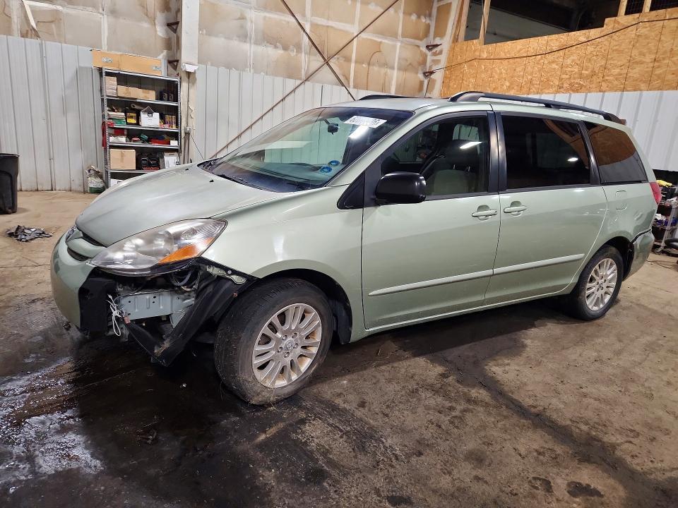 2008 Toyota Sienna le