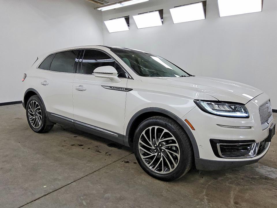 2019 Lincoln Nautilus Reserve